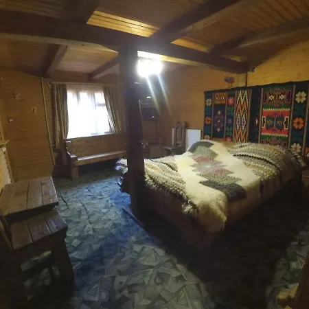 Kermanych Hotel 2*